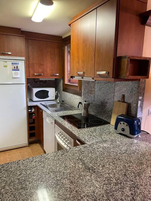 Apartamento Duplex En Benasque Anciles Exteriör bild