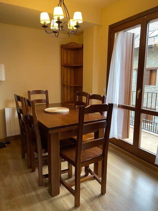 Apartamento Duplex En Benasque Anciles Exteriör bild